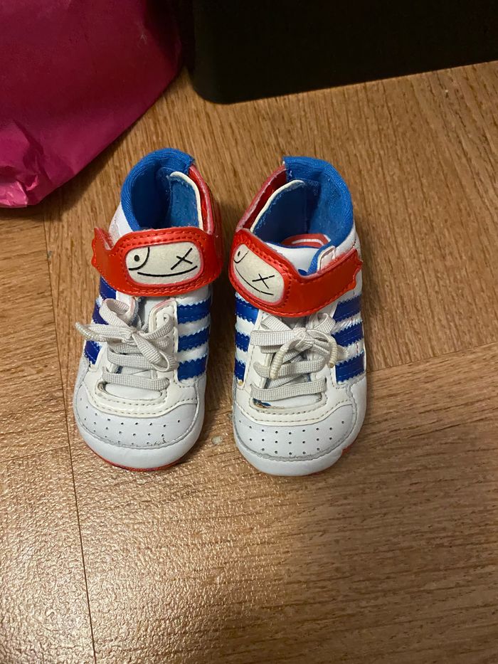 Lot chaussures bébé