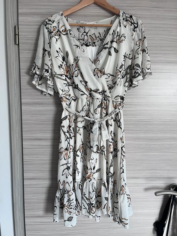 Robe florale chic et légère, taille M/L