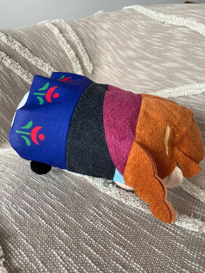 Tsum tsum grand modèle 33cm peluche Disney la reine des neiges Anna très bon état - photo numéro 4