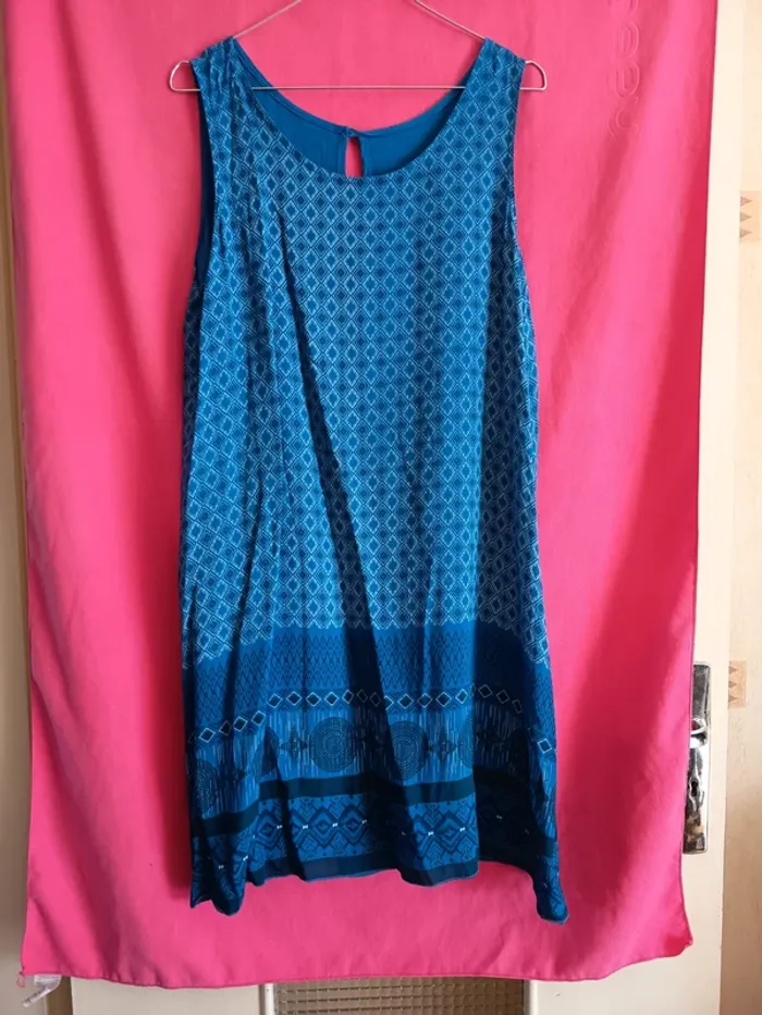 Robe sans manches en coton (A258)