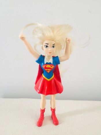Jouet collection macdonald’s supergirl