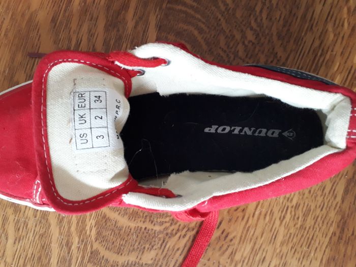 Chaussures , Baskets rouges Dunlop P 34 - photo numéro 4