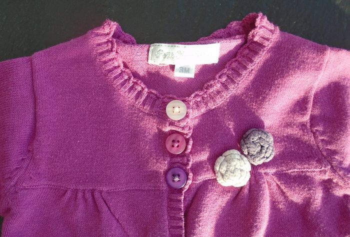 Joli gilet fleuri fille 3 mois - photo numéro 2