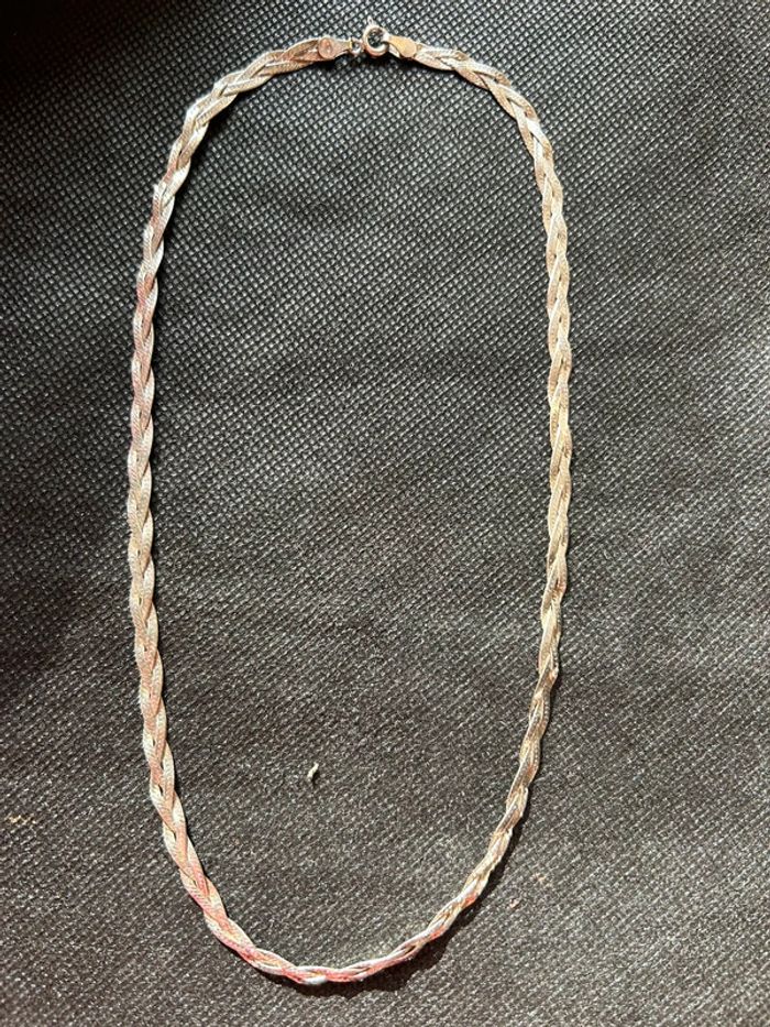 Beau collier plat en argent massif tressé femme TBE - photo numéro 2