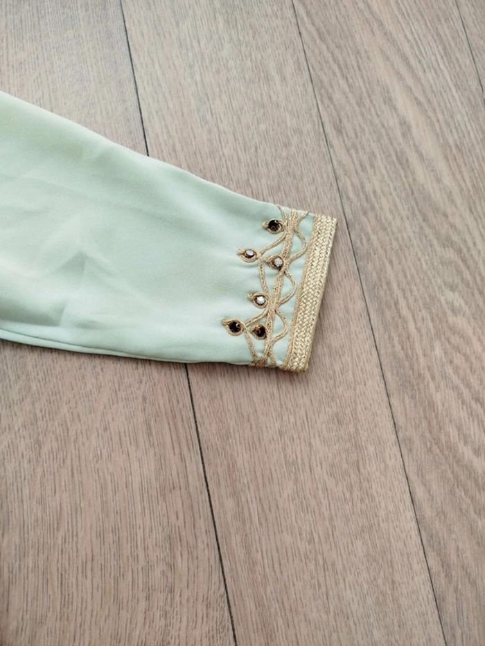 Caftan 9 mois vert très bonne etat - photo numéro 6