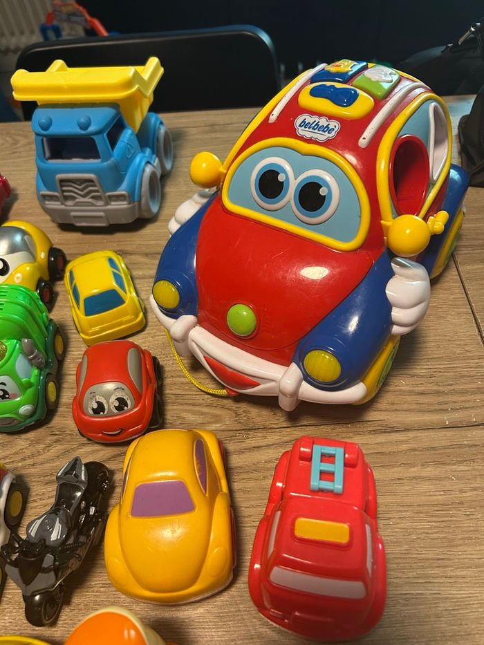 Gros lot jouets enfant voitures camions - photo numéro 3