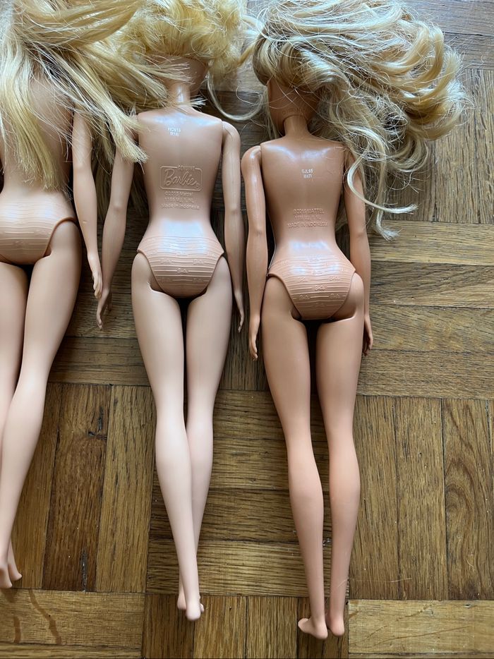 Lot de 4 Barbie - photo numéro 4