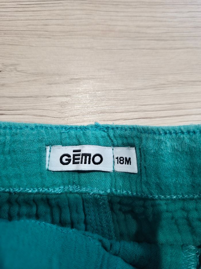 Short bleu vert, Gémo, 18 mois - photo numéro 3