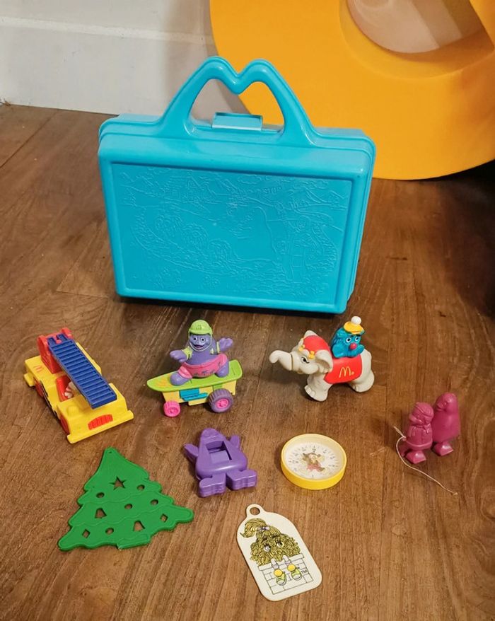 Boite happy meal jouets McDonald's vintage
