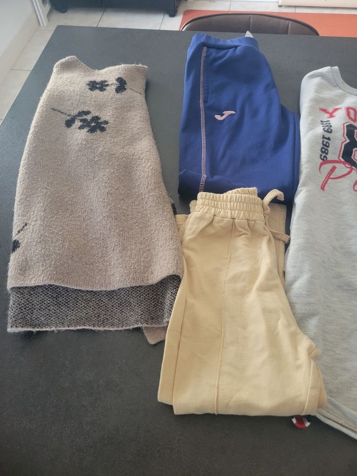 Lot vêtements fille 9/10 ans - photo numéro 2