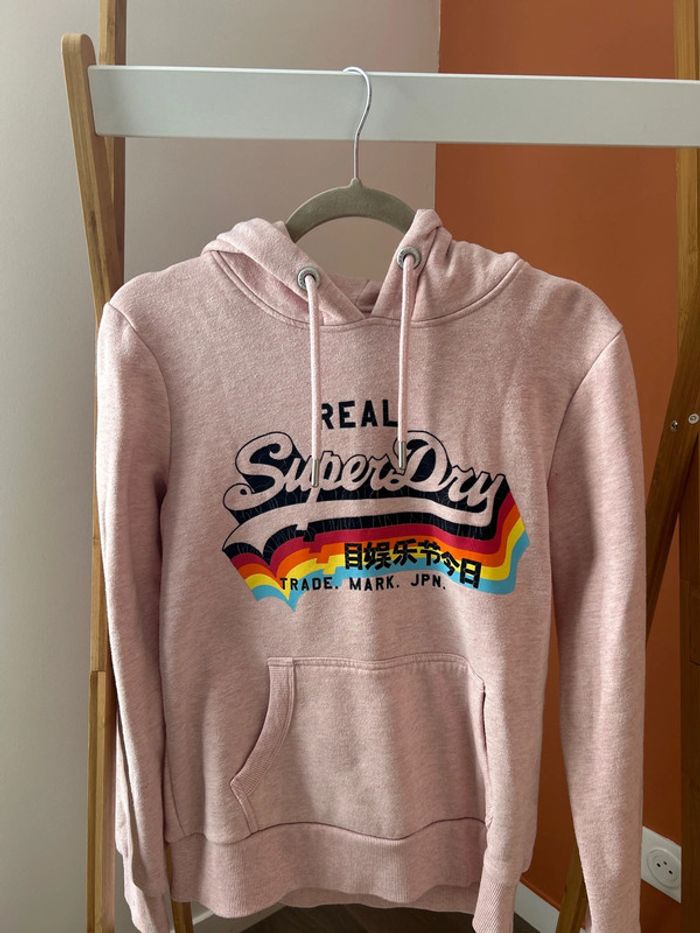 Sweat à capuche rose Superdry