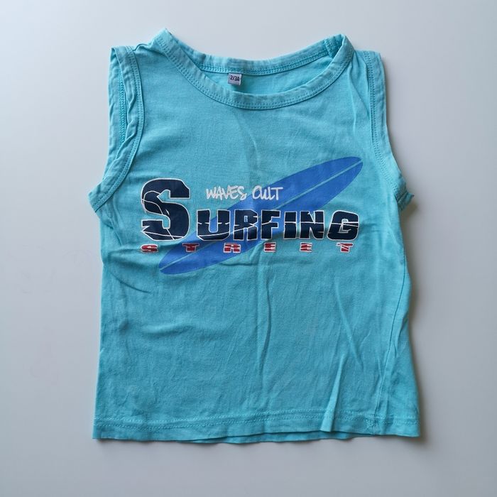 T-shirt manches courtes taille 3 ans