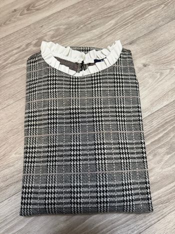 Pull fin imprimé Prince-de-Galles – tons beige et marron, effet chemisier 🤎