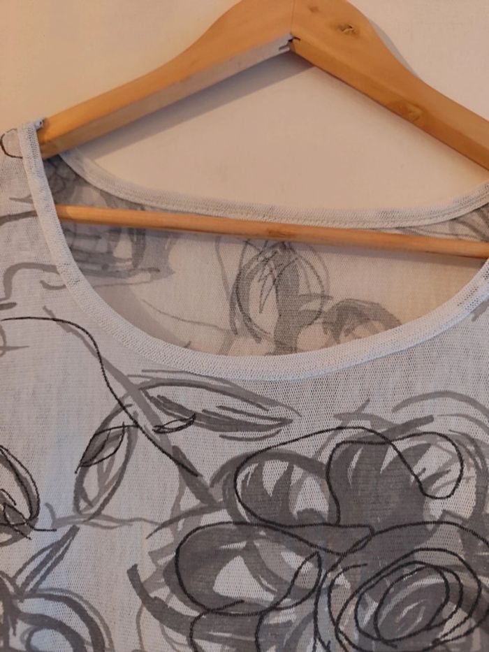 Blouse blanche à motifs fleurs géométrique taille unique - photo numéro 2
