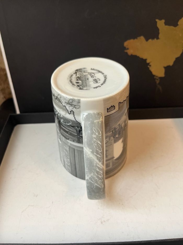 Magnifique mug Paris Easy Life Dora Papis - photo numéro 3