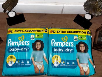 Maxi-Pack De 64 Couches Pampers  Baby-Dry Neuf Dans L’emballage.