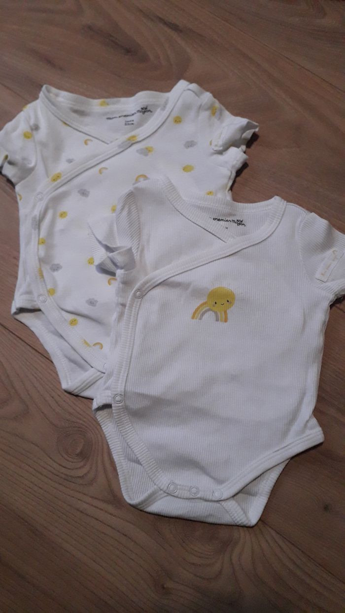 Lot de 2 bodies manches courtes - 1 mois
