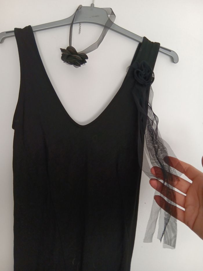 Robe noire asymétrique - photo numéro 2