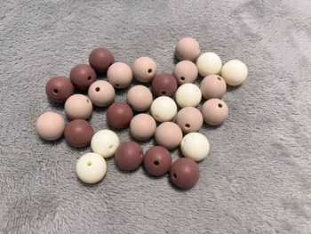 Vends lot de perles de couleur bleu et blanc Neuf jamais utilisé