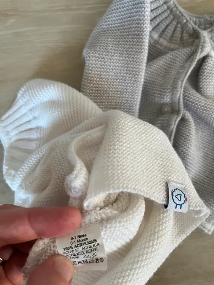 Gilet tricot naissance - photo numéro 4