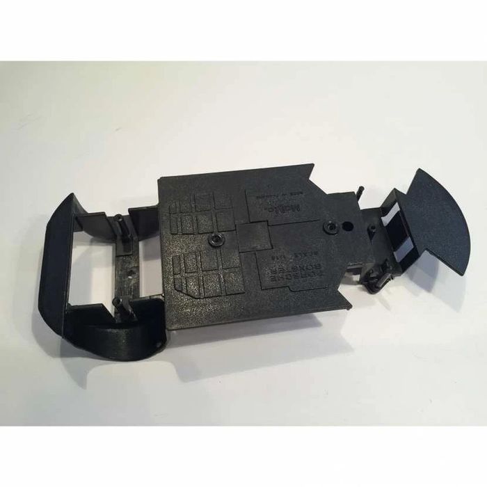 Châssis inférieur pièce détachée miniature Porsche Boxster 1/18 Maisto #A22 - photo numéro 2