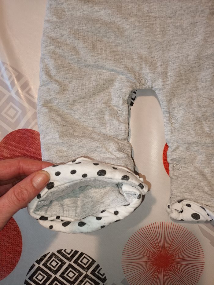 Salopette molletonnée mixte 👦 👧 taille 9 mois - photo numéro 4