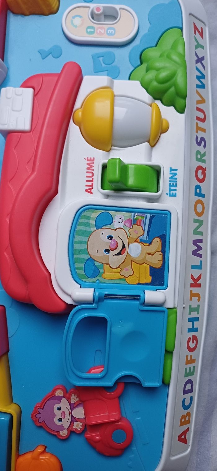 Fisher-Price Table d'activité table de jjeu éducative
Français et Anglais - photo numéro 2