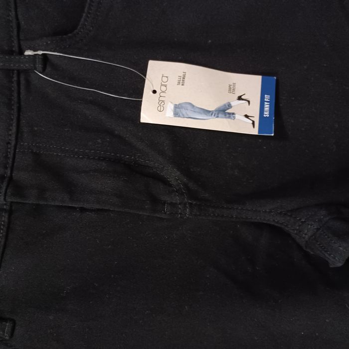 Corsaire jean noir neuf T 38 super skinny - photo numéro 3