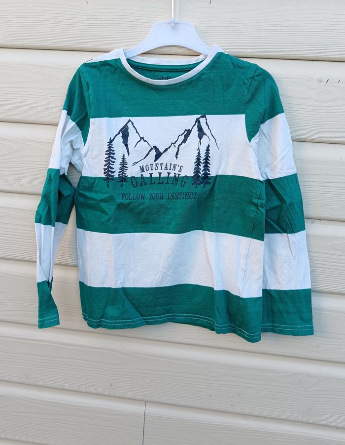 Lot garçon 8 ans - photo numéro 2