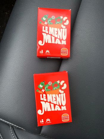 Lot de deux jouet jeu de cartes  Le menu miam Menu spécial  collection Burger King