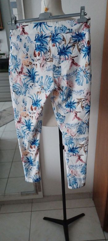 Très joli pantalon femme T M 