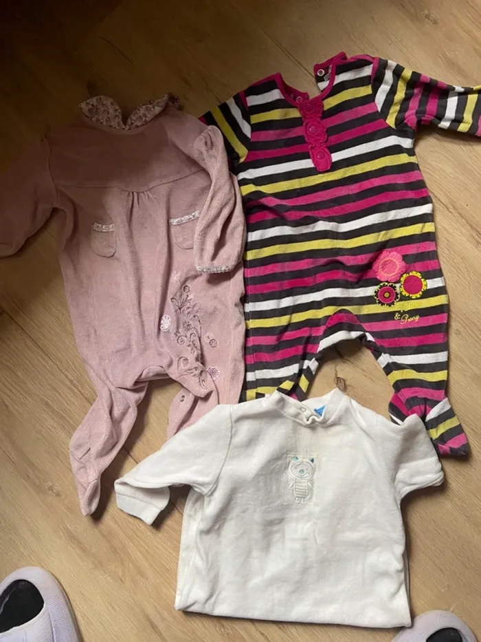 Lot 3 pyjamas chauds 9 mois fille - photo numéro 2