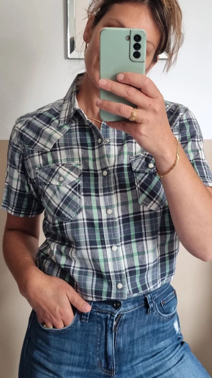 Chemise à carreaux Dickies modèle femme