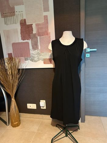 Robe noire Fille à suivre T3