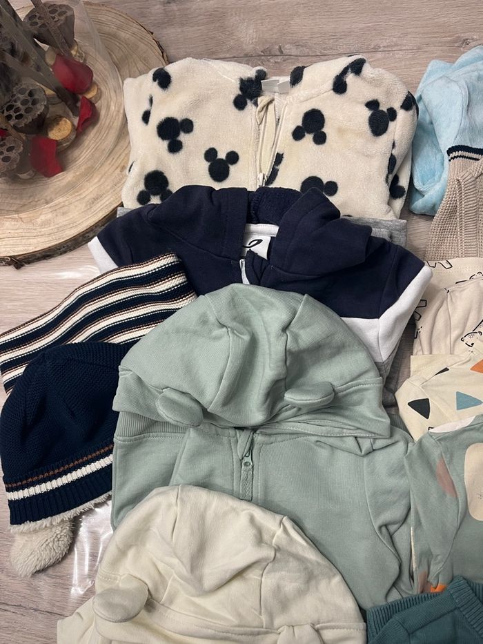 Lot vêtements garçon 23/24 mois - photo numéro 5