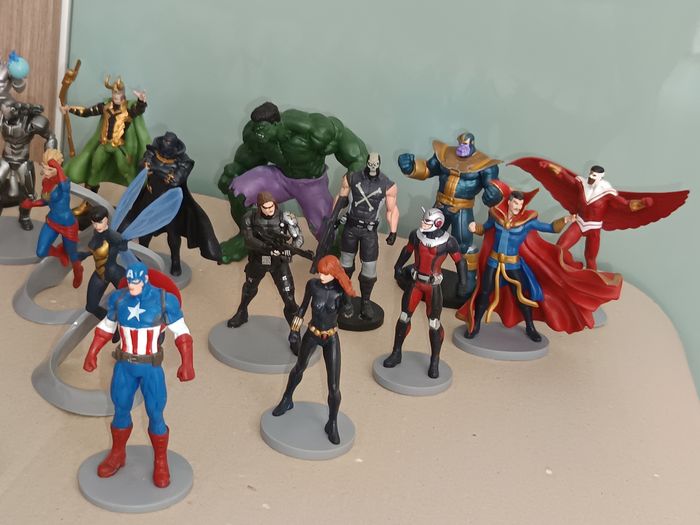 Lot de 20 figurines Marvel Disneyland - photo numéro 4