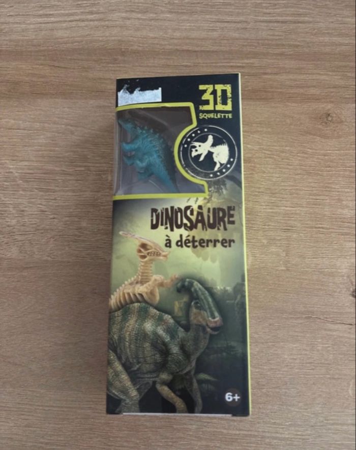 Dinosaure à déterrer