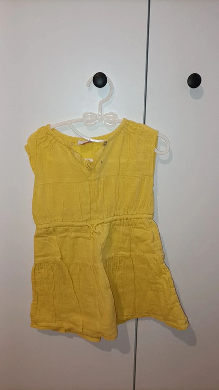 Robe jaune