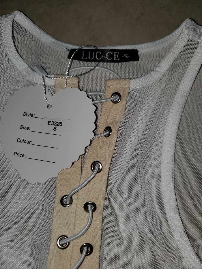 body femme taille S /36 - photo numéro 3