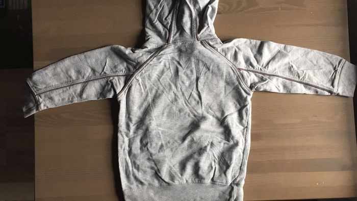 Pull capuche - photo numéro 2