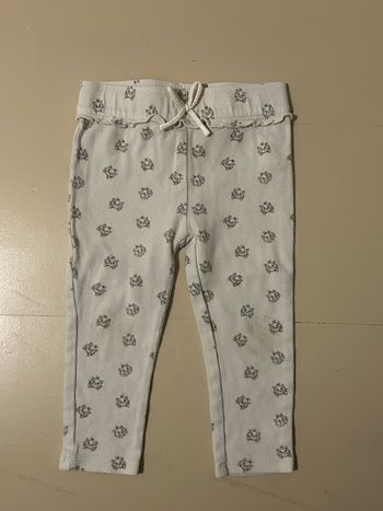 Un pantalon pyjama pour bébé taille 24 mois de chez Disney 