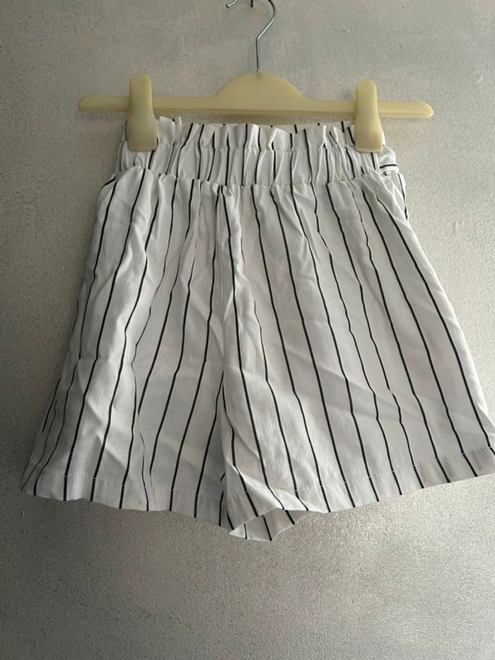Short à rayures Bershka Taille S - photo numéro 5