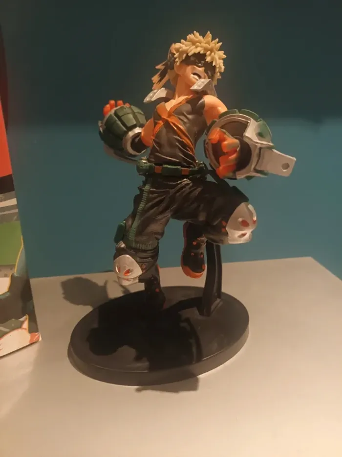 Figurine Bakugou Katsuki "my hero academia " - photo numéro 4