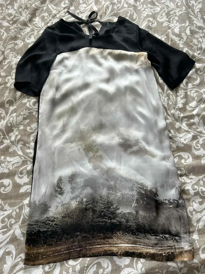 Robe effet satiné taille 38