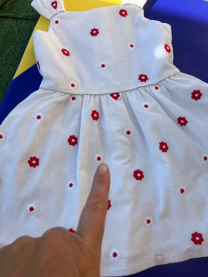 Lot robes été 4 ans - photo numéro 3