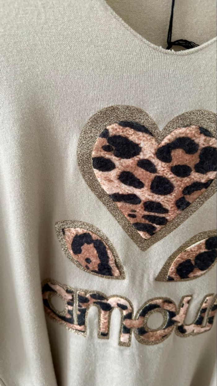 Pull col V cœur léopard amour doré TU - photo numéro 4