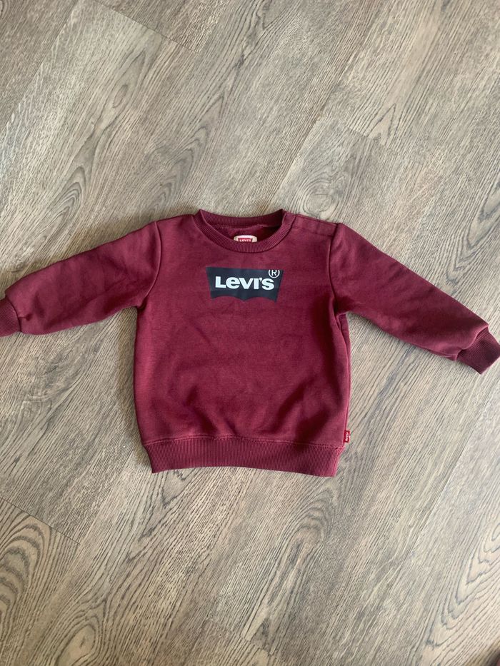 Sweat-shirt Levi’s , très bon état, 18 mois