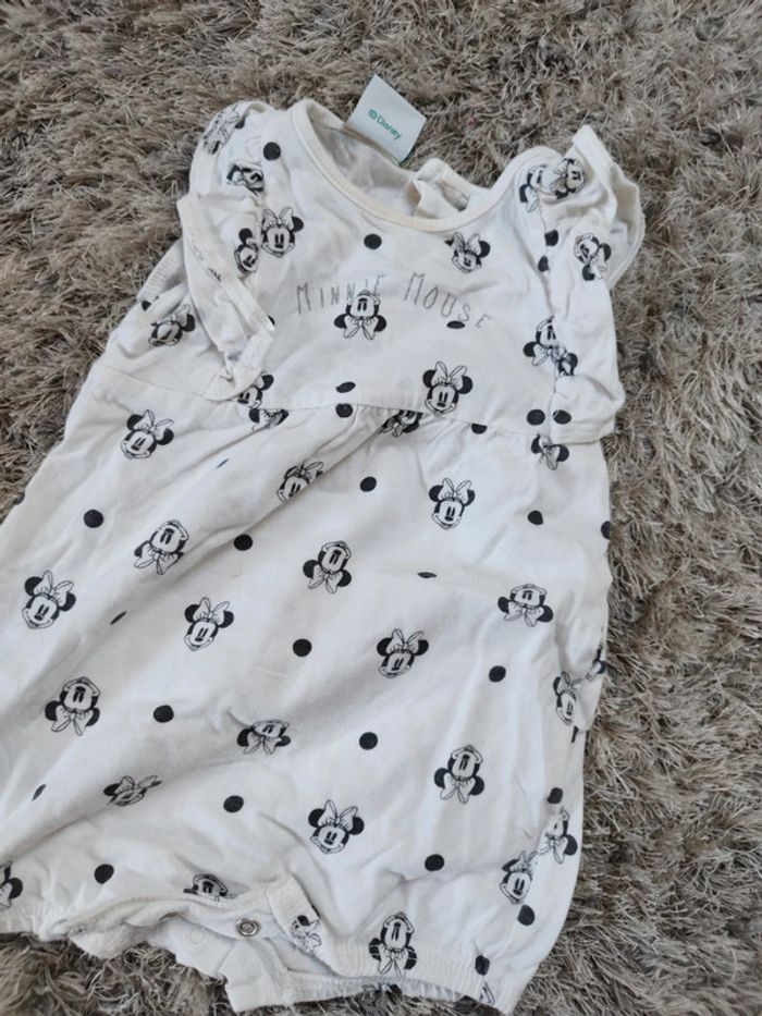 Lot de vêtements bébé fille robe 6 mois tache - photo numéro 4