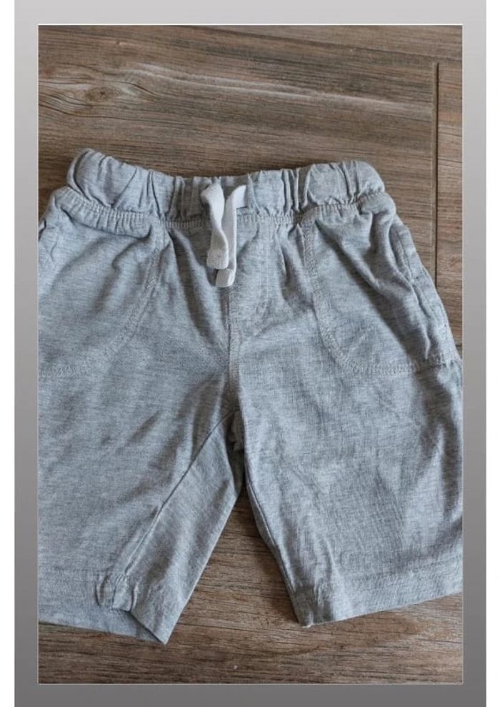 Short gris 5 ans in extenso