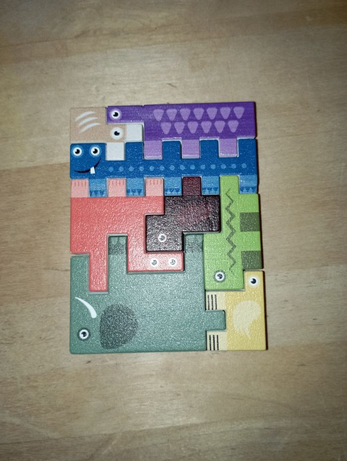 Puzzle en mois - photo numéro 3